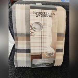 Better Homes & Gardens Plaid Tablecloth